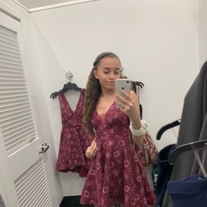 Meet your Posher, Raina